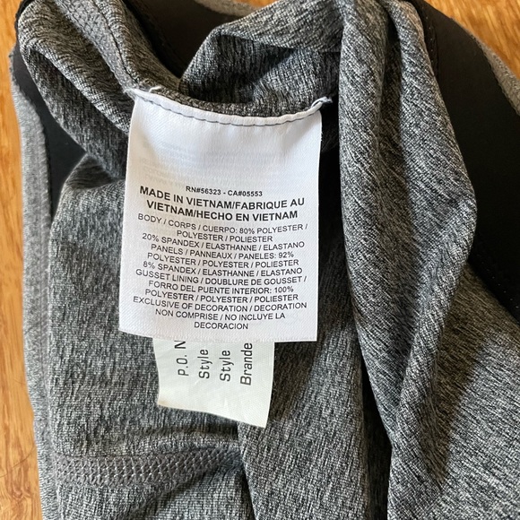 Nike women’s dry fit running workout leggings medium gray/ black cropped - Picture 4 of 6